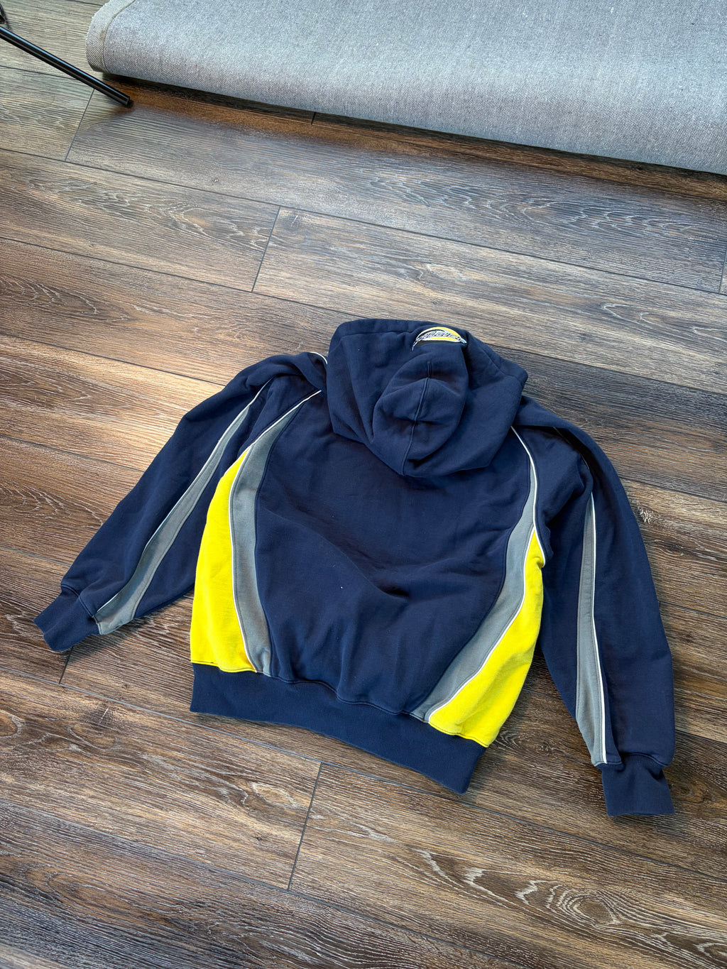 Palace Far Out Hood SS25 L