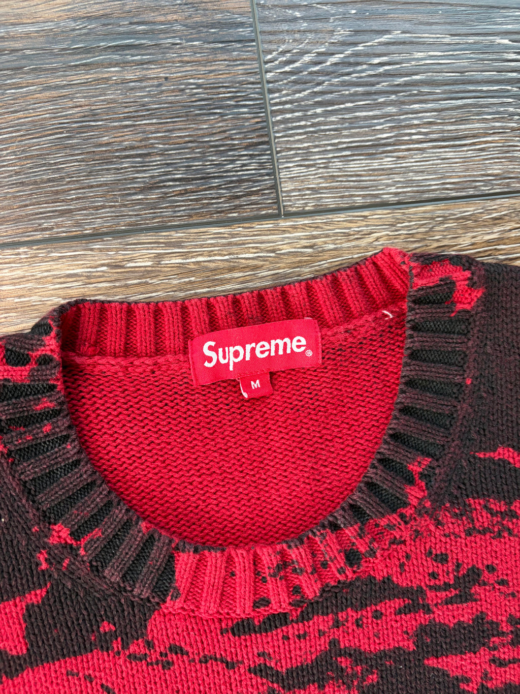 Supreme Supreme Is Love Sweater FW19 M