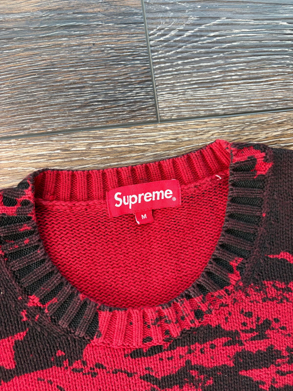 Supreme Supreme Is Love Sweater FW19 M